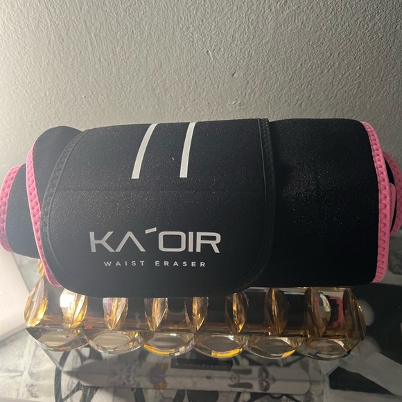 Small-Medium Ka’Oir Fitness waist trainer NWOT